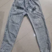 شلوار جین و لباس خونگی