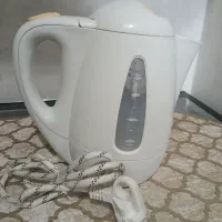 کتری برقی و شیشه بزرگ