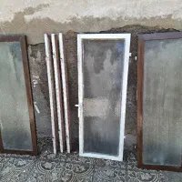 سه لنگه پنجره آهنی رنگ شده