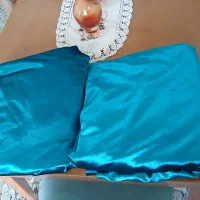 کنار پرده آبی رنگ در حد نو|پرده، رانر، رومیزی|سنندج, |دیوار