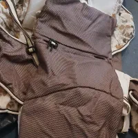 رویه کاملا سالم و نو کالسکه دو تایی.پارچش ترک هست.