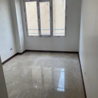 گلها آونگ شرقی ۸۵متر طبقه ۲ پارکینگ و انباری