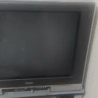 تلویزیون با میز