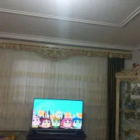 ویترین ،و کتیبه ی پرده،