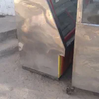 دوعدد یخچال با دستگاه فلافلی