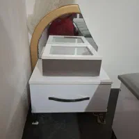 میز آرایشی وپاتختی