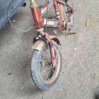 یک دوچرخه ۱۲ پسرانه