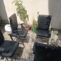 صندلی کنفرانس پایه ثابت و در قسمت پشتی تاشو