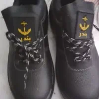 کفش کار  ایمنی|کیف، کفش، کمربند|کردکوی, |دیوار