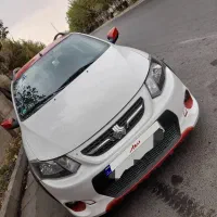 کوییک Rسفید قرمز در حد صفر