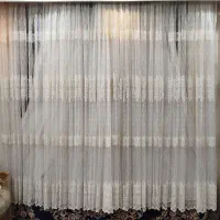 پرده تمیز زیبا در 3متر قد 15 متر عرض سالم و نو