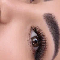 اکستنشن مژه بصورت کاملاحرفه ای