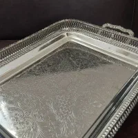 سینی سیلور پایه دار سایز بزرگ بدون ذره‌ای خط وخش