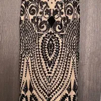 تعدادی لباس|لباس|اصفهان, پروین|دیوار