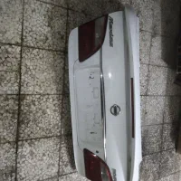درب صندوق ماکسیما بال و یک جفت چراغ و قفل صندوق