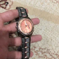 ساعت کاملا سالم