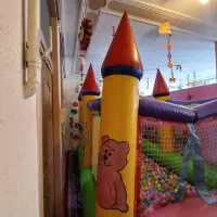 استخر توپ|اسباببازی|بروجن, |دیوار