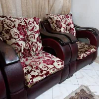 مبل ۷نفره راحتی|مبلمان خانگی و میز عسلی|شاهین‌شهر, عطار|دیوار