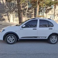 کوییک۱۴۰۰ R|خودرو سواری و وانت|بروجرد, |دیوار