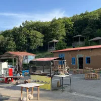 به چند نفر برای همکاری در رستوران نیازمندیم