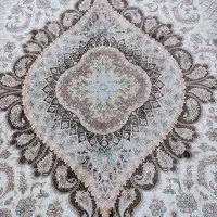 دو عدد فرش ۱۲ متری