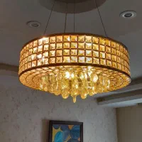 لوستر و دیوار کوپ  با راهرویی