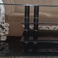 میز تلویزیون شیشه ای کاملا سالم