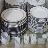 ۴دست برنج خوری خورشت خوری ومیوه خوری ازهرکدام