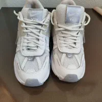 کتونی نایک اورجینال V2K ویتنام|کیف، کفش، کمربند|شاهین‌شهر, گزبرخوار|دیوار