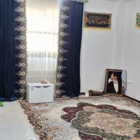 پرده مخمل گلدوزی شده