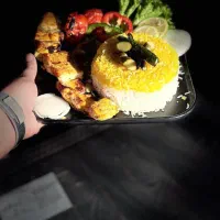 استخدام پیتزا زن کمک اشپز ظرفشور سالندار