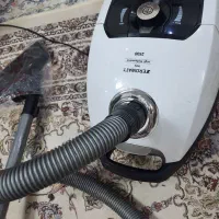 جارو برقی زیروات ۲۵۰۰ وات سالم وتمیز