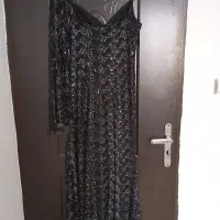 لباس مجلسی|لباس|صومعه‌سرا, |دیوار