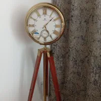 ساعت ایستاده