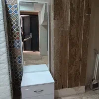 میز آرایشی قدی