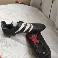 کفش فوتبالی آج دار آدیداس