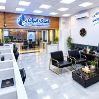جذب نیروی با فن بیان قوی ، فعال و خوش پوش