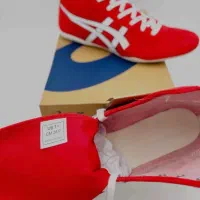 اکبند ادیداس و اسیکس|کیف، کفش، کمربند|امامزاده عبدالله, |دیوار