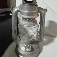 چراغ نفتی و فانوس|کلکسیون اشیاء عتیقه|لنجان, |دیوار