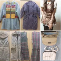 تعدای لباس و کیف و کفش  در حد نو