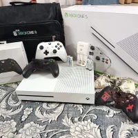 Xbox One S دودسته بسیار تمیز کامل