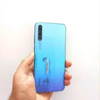هووای Y8P درحدنو 128 رام 6