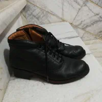 دو جفت پوتین و چند جف کفش مجلسی|کیف، کفش، کمربند|سنندج, |دیوار