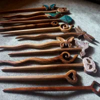 گوشواره چوبی