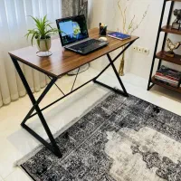 میز کامپیوتر و مدیریت