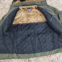 کاپشن|لباس|ایذه, |دیوار