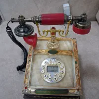 تلفن رومیزی سلطنتی قدیمی
