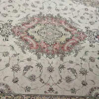 دو تخته فرش ماشینی ۱۲متری در حد نو،سالم و بدون عیب