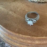 انگشترتک نگین زیبا