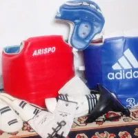 وسایل و لباس تکواندو